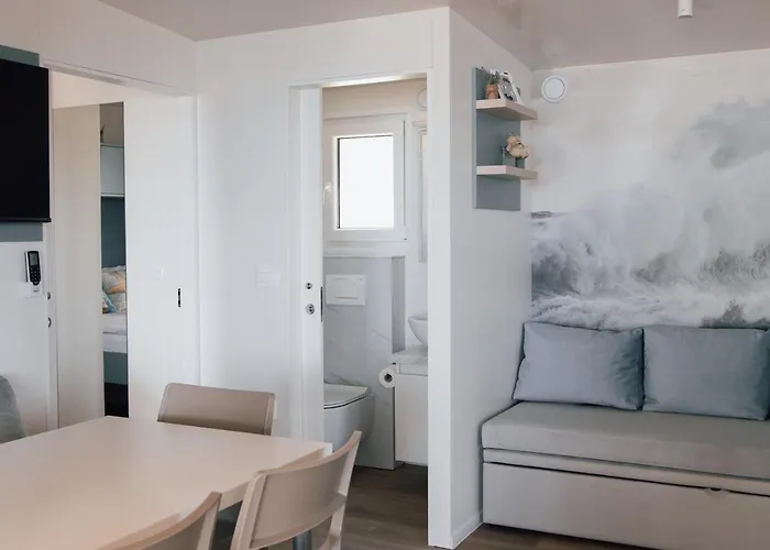 Mobile Homes - Lighthouse *