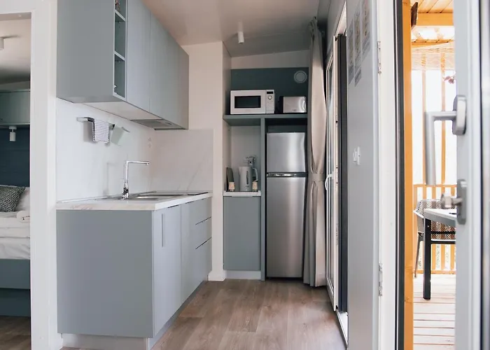 Semesterbostad Mobile Homes - Lighthouse