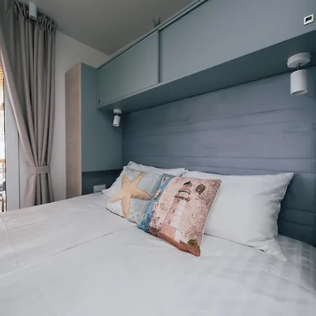 Mobile Homes - Lighthouse 別荘 *