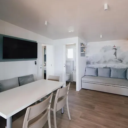 Mobile Homes - Lighthouse *