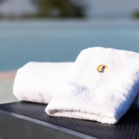 Mobile Homes - Lighthouse * セルツェ