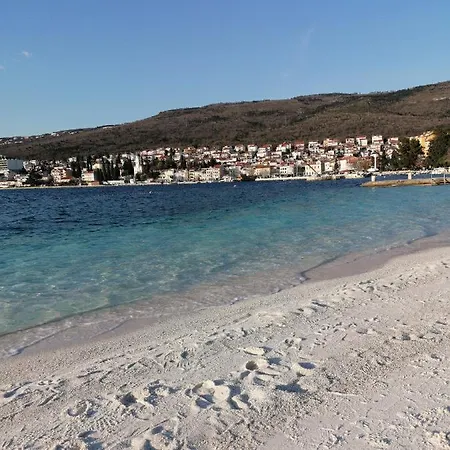 Mobile Homes - Lighthouse セルツェ