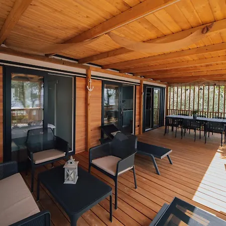 Mobile Homes - Lighthouse Ferienhaus *