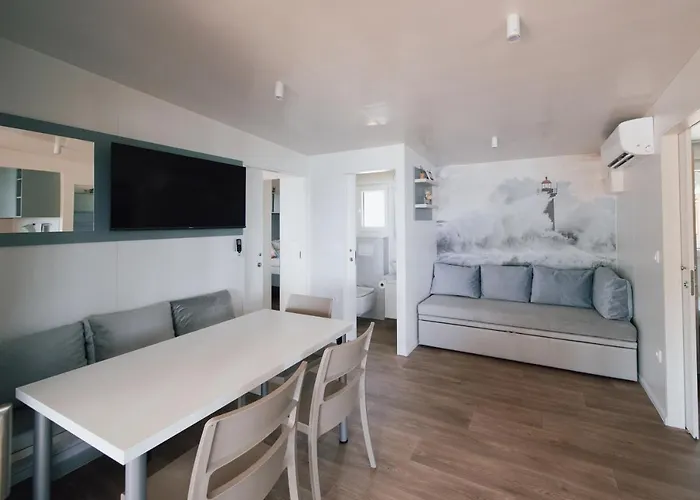 Mobile Homes - Lighthouse *