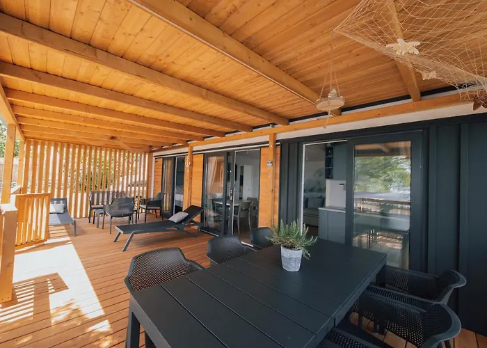 Mobile Homes - Lighthouse Tatil Evi *