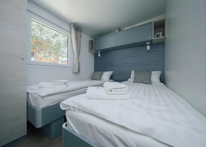 Mobile Homes - Lighthouse