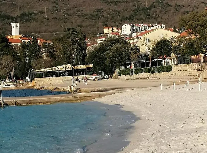 Mobile Homes - Lighthouse