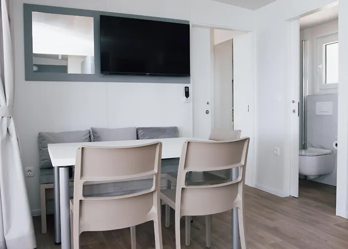 Mobile Homes - Lighthouse *